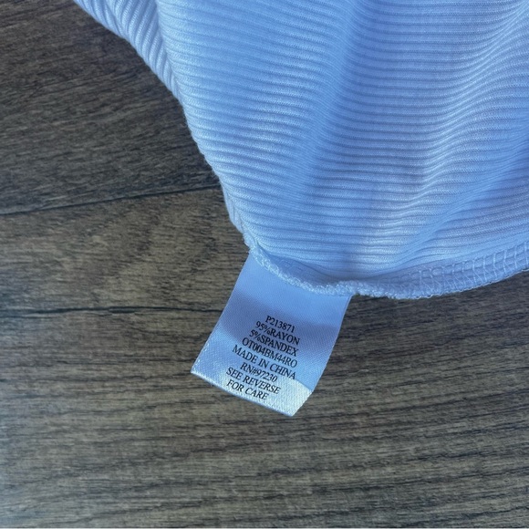 Dylan Ryan Women's White Long Sleeve Turtleneck Top - Picture 5 of 6